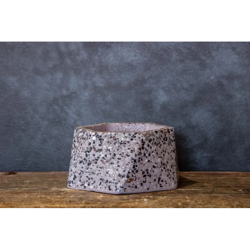 Pudrowa doniczka sześciokątna z marmurem Dodo – Marble Pink | Styl i włoski detal