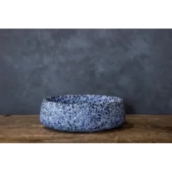 Biała okrągła doniczka złota niska Dodo – Kama Color | Dekoracyjna misa betonowa