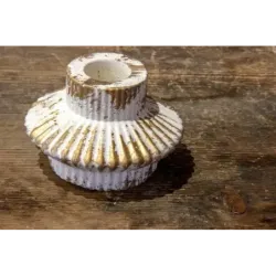Złoty świecznik dekoracyjny na 1 tealight Dodo – HW 1 | Ręcznie malowany beton