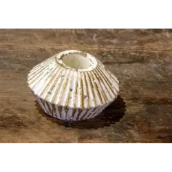 Świecznik złoty dekoracyjny na 1 tealight Dodo – HW 2 | Betonowy akcent w stylu retro