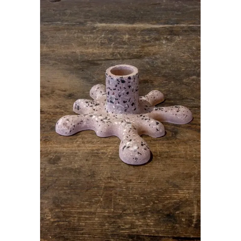 Świecznik marmurowy pudrowy dekoracyjny z betonu na 1 tealight | Dodo – Kleks Marble 2