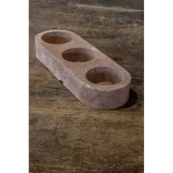 Świecznik betonowy pudrowy na 3 tealighty Dodo – P3 | Minimalistyczna dekoracja handmade