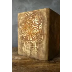Donica cortenowa z czaszką 27x27x30 cm – wyjątkowa forma w stylu industrialnym