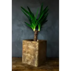Donica cortenowa z czaszką 27x27x30 cm – wyjątkowa forma w stylu industrialnym