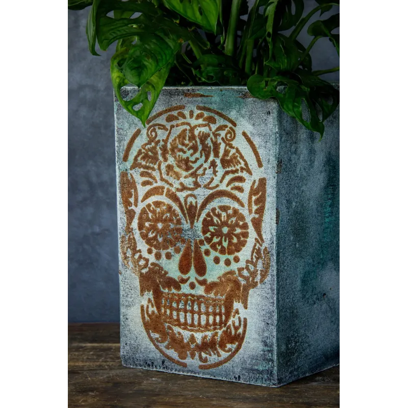 Osłonka na doniczkę z czaszką 21 x 21 x 30 cm - ręcznie robiona