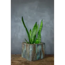 Ozdobna osłonka na donice w paski 25x25x21 cm – ręcznie robiona, unikalny design