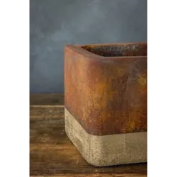 Rustykalna osłonka na doniczkę 25x25x21 cm – ręczna produkcja, trwałość i unikalny design