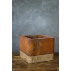 Rustykalna osłonka na doniczkę 25x25x21 cm – ręczna produkcja, trwałość i unikalny design