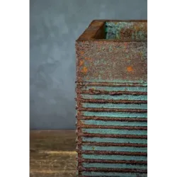 Osłonka na donicę loft 25x25x21 cm – ręczna produkcja, brązowo-turkusowa dekoracja z paskami 3D