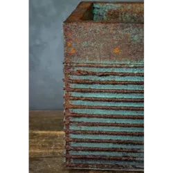 Osłonka na donicę loft 25x25x21 cm – ręczna produkcja, brązowo-turkusowa dekoracja z paskami 3D