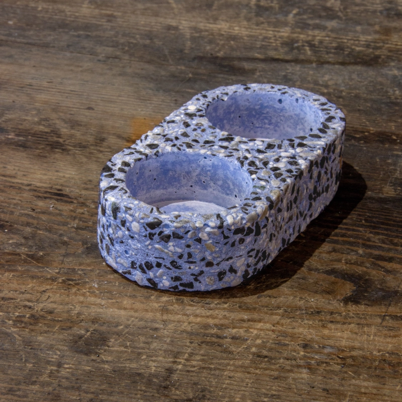 Świecznik betonowy niebieski z marmurem na 2 tealighty – Dodo BL 2 | Ręcznie robiony