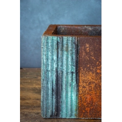 Osłonka na doniczkę 20x20x20 cm – brązowa z efektem korten i turkusem, ręcznie robiona
