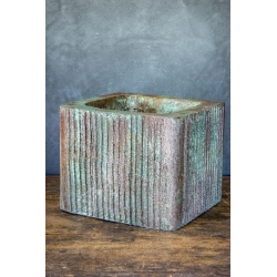 Osłonka na doniczkę w paski jasna 25x25x21 cm – ręcznie robiona dekoracja