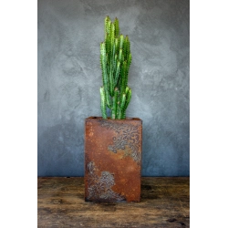 Osłonka na doniczkę wysoka brązowa 21x21x30 cm – wzór 3D w kątach, ręcznie robiona