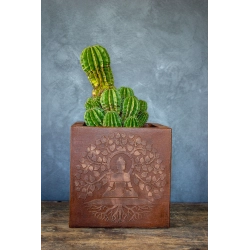 Osłonka na doniczkę z Buddą 30 x 30 x 30 cm – ręcznie malowana, rustykalna, efekt kortenu