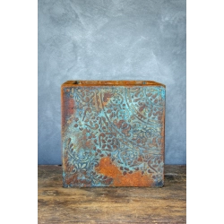 Donica loft z ornamentem 30×30×30 cm – Ferro Ornata Blue LS | Art Con Design