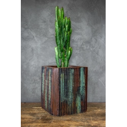 Osłonka na doniczkę loft 25 x 25 x 30 cm – rdzawa, ręcznie malowana, pionowe paski 3D