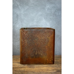 Osłonka z efektem kortenu z dekoracyjnym wzorem 3D, 30×30×30 cm – ręcznie robiona donica