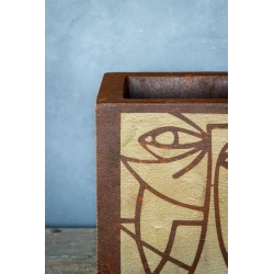 Donica loft ze złotym motywem twarzy 21×21×30 cm – Ferro Volto Rust MH | Art Con Design