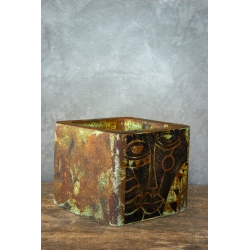 Donica loft z motywem twarzy 25×25×21 cm – Ferro Totem M | Art Con Design