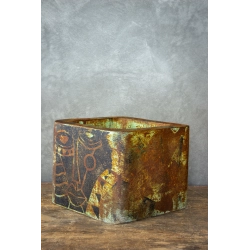 Donica loft z motywem twarzy 25×25×21 cm – Ferro Totem M | Art Con Design