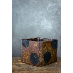 Osłonka na doniczkę z motywem planet 25 × 25 × 21 cm – industrialny efekt kortenu, ręcznie wykonana dekoracja