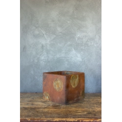 Osłonka na doniczkę z motywem planet 25 × 25 × 21 cm – rustykalna dekoracja inspirowana kosmosem