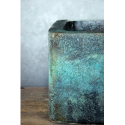 Osłonka na doniczkę turkusowa 25 × 25 × 21 cm – efekt kortenu, ręcznie malowana