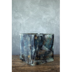 Osłonka na doniczkę z twarzą 30 × 30 × 30 cm – ręcznie malowana, efekt kortenu, artystyczny design