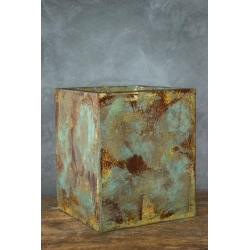 Osłonka na doniczkę z efektem antycznego metalu 25 x 25 x 30 cm – ręcznie malowana, patyna turkusowo-rdzawa
