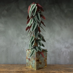 Osłonka na doniczkę z malarską, wielowarstwową patyną w stylu antycznego metalu – turkus, rdza i złoto.