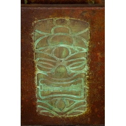 Osłonka z wypukłym wzorem 3D totemów 25 x 25 x 30 cm – ręcznie malowana, efekt antycznego metalu i turkusowej śniedzi