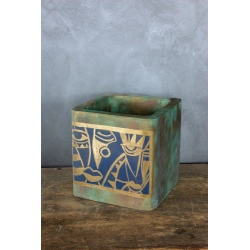 Osłonka na doniczkę z abstrakcyjnym wzorem 30 × 30 × 30 cm – ręcznie malowana, turkusowa patyna i złote akcenty