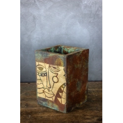 Luksusowa osłonka na doniczkę ze złotym artystycznym motywem 21 x 21 x 30 cm – efekt kortenu, ręcznie wykonana