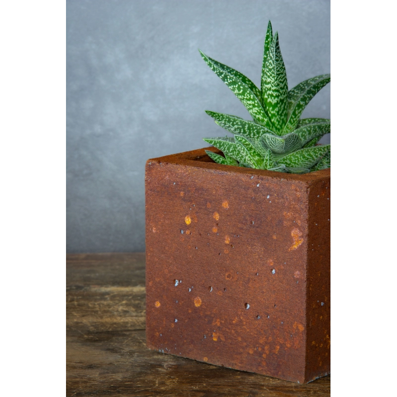 Betonowa osłonka na doniczkę 15×15×15 cm Dodo – industrialna, efekt rdzy