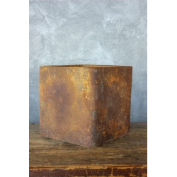 Donica, Osłonka na doniczkę efekt kortenu 30 × 30 × 30 cm – ręcznie wykonana, rustykalna, premium