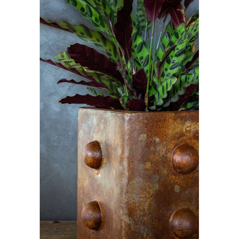 Luksusowa osłonka z wypukłymi formami 3D – efekt kortenu, ręcznie patynowana, 25×25×30 cm