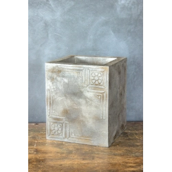 Ferro Palazzo LH – dekoracyjna donica 25×25×30 cm w stylu klasycznym