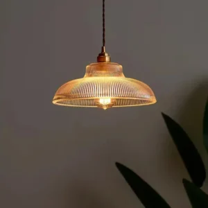 Lampa szklana wisząca pojedyncza do salonu – styl nordycki